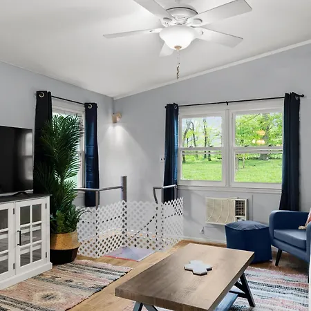 Harpers Ferry Cottage Hot Tub, Wifi, Dog-Friendly Exterior photo