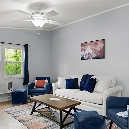 Harpers Ferry Cottage Hot Tub, Wifi, Dog-Friendly Exterior photo